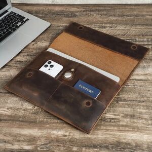 Brand NEW Top Grain Leather 14.2" Slim Laptop Sleeve Bag, with AirTag holder